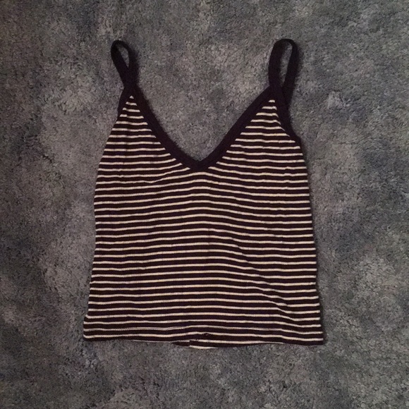 NWOT Brandy Melville Cropped Tank Top - Picture 2 of 4